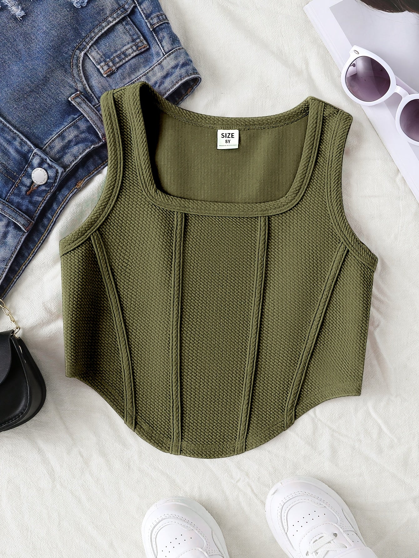 Athletic Fitted Tank Top for Older Kids, Breathable And Comfortable Casual Sportswear.